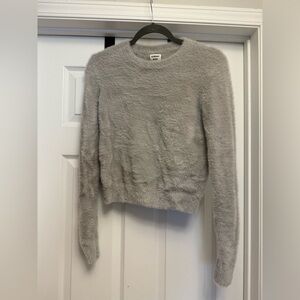 ARITZIA SUNDAY BEST Women's Gray Fuzzy Knit Sweater Cropped Long Sleeve Size S